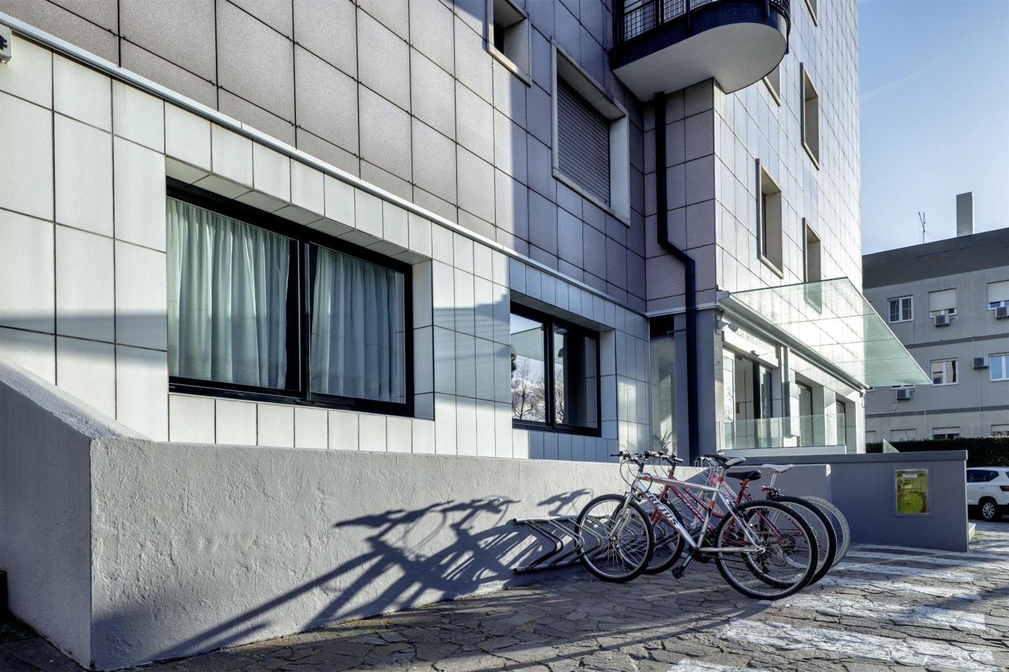 Best Western Hotel Residence Italia Quartu SantʼElena Exterior foto