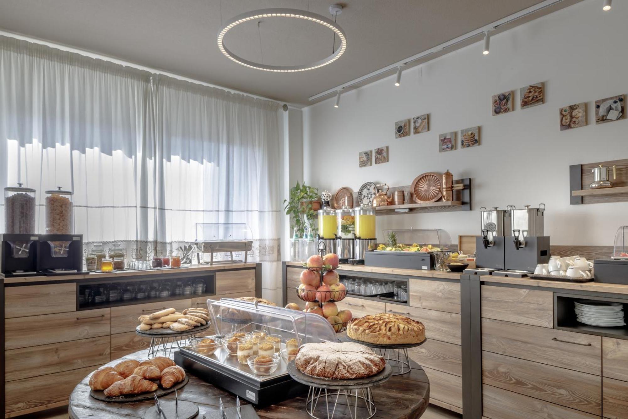 Best Western Hotel Residence Italia Quartu SantʼElena Exterior foto